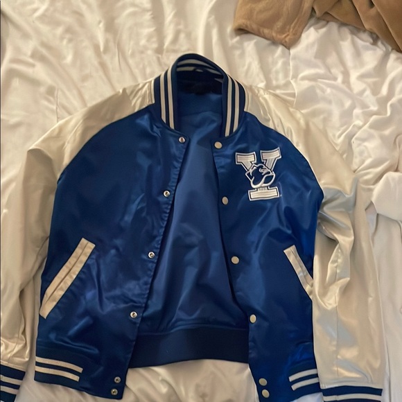 YALE - Picture 1 of 2